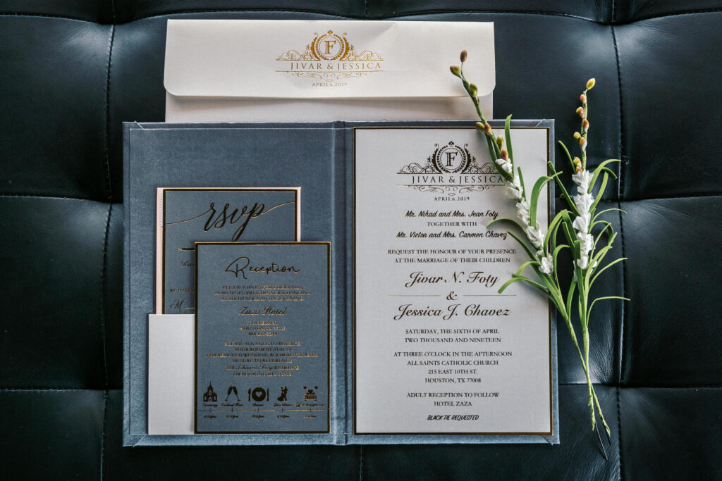 classic-gray-and-white-wedding-invitations