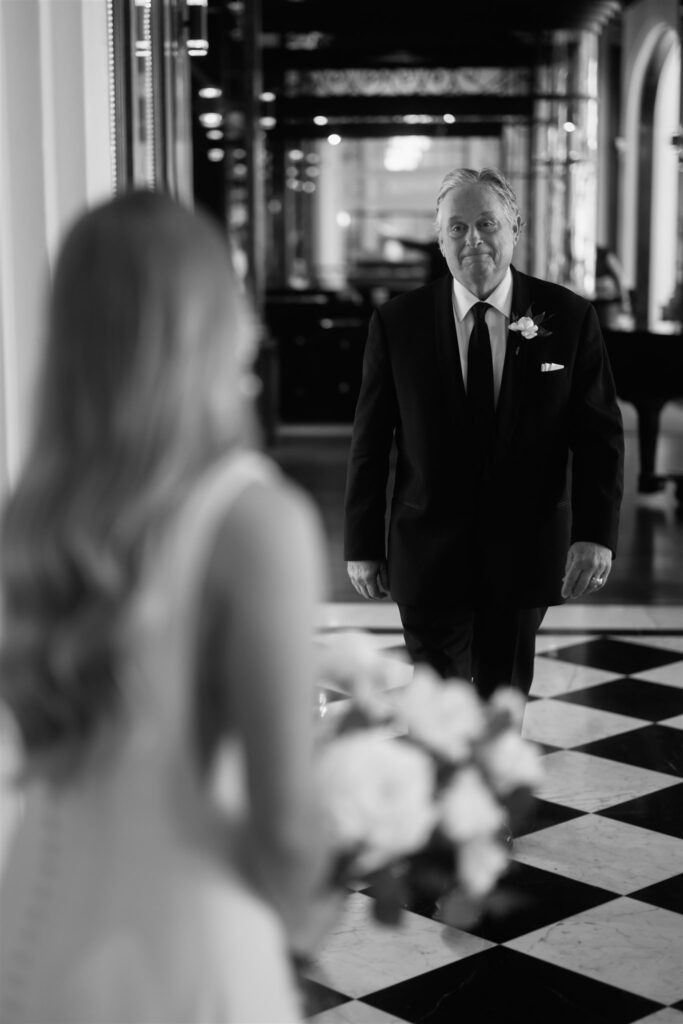 bride and dad first look