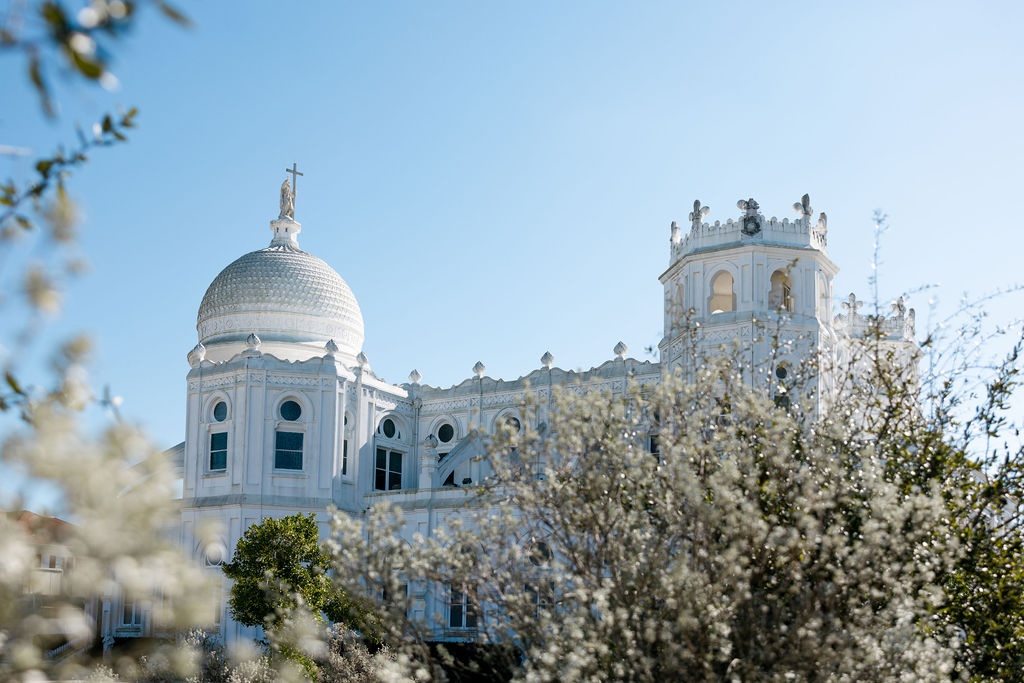 Wedding ceremony at Sacred Heart Galveston: Beautiful Catholic church setting