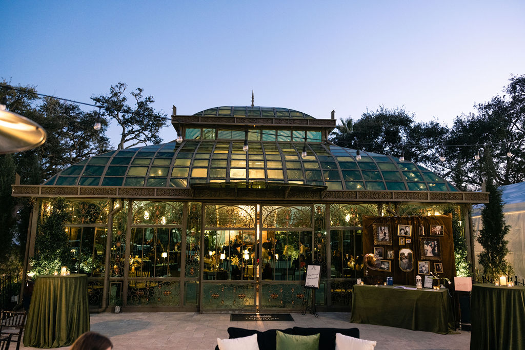 Photo of the Bryan Museum Conservatory.