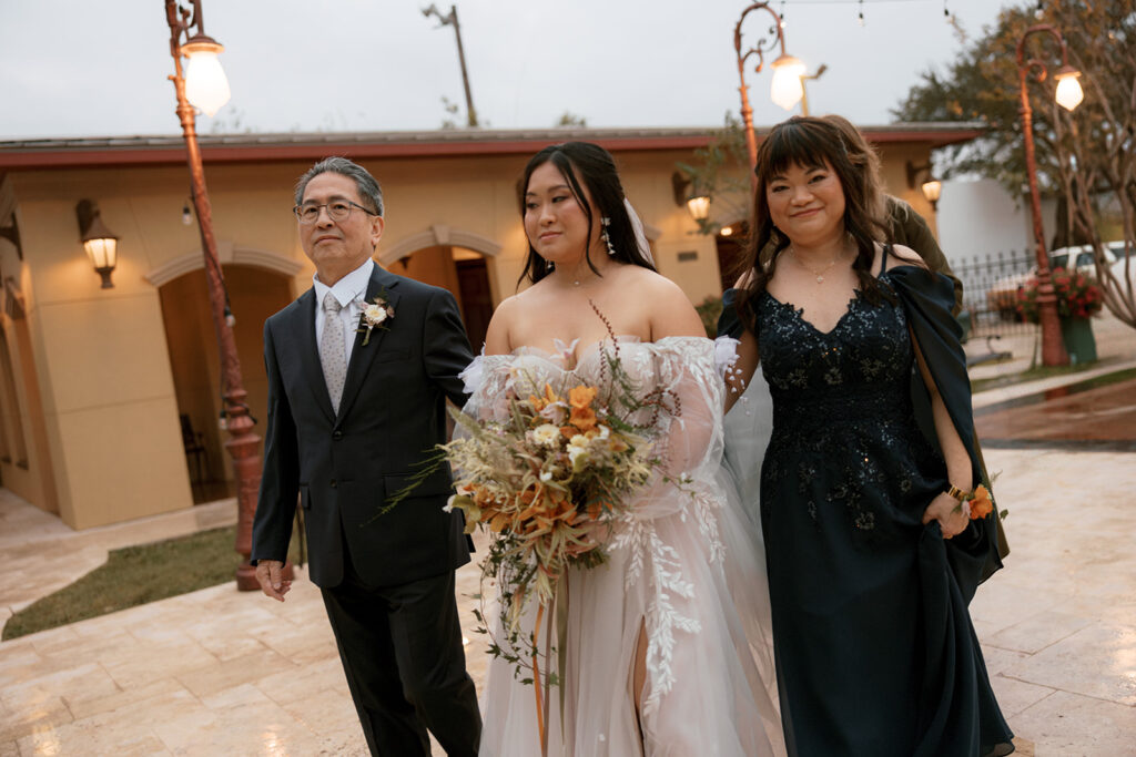 Bryan Museum garden wedding